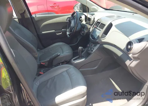 2016 Chevrolet Sonic Ltz Auto z USA, uszkodzony, nr VIN 1G1JE5SB7G4135490